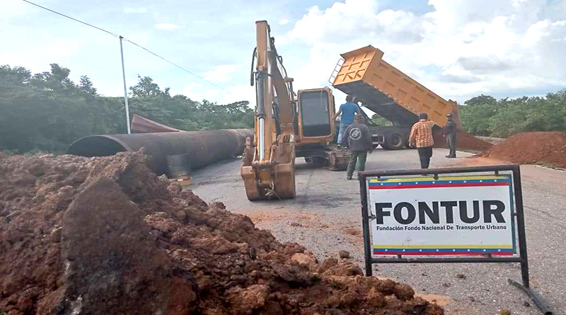 Habilitan desvío en la Falcón Zulia por reparaciones de tramos