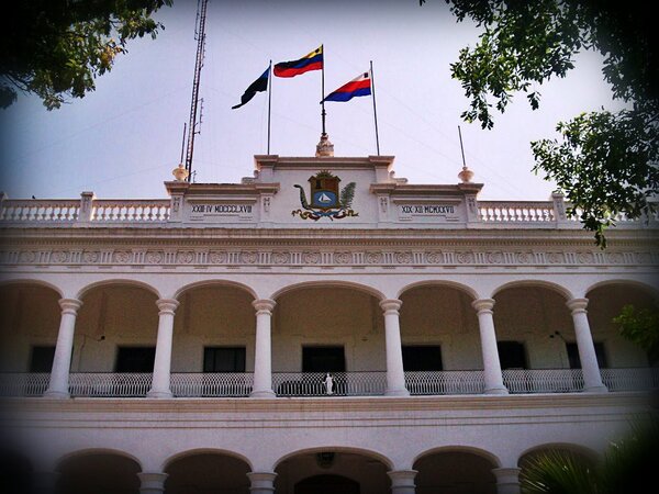 100 años de la Ciencia en Venezuela exponen en la Gobernación del Zulia