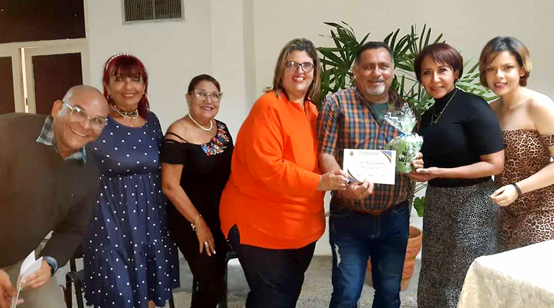 COMEZUCOL reconoció el trabajo de los periodistas
