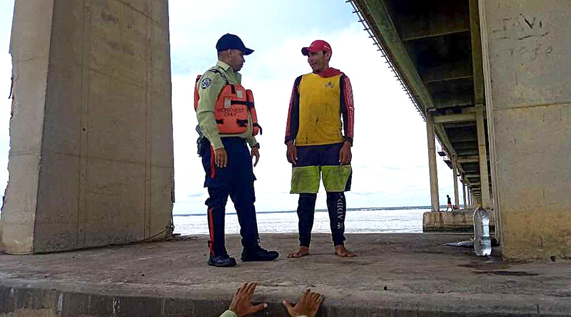 Patrullaje Lacustre de Polisur 