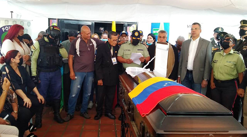 PoliLagunillas despidió al Comisionado José Hernández