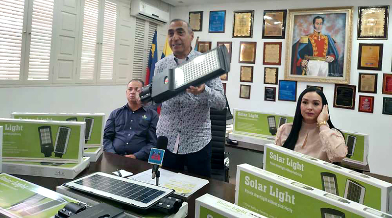 Alenis Guerrero presentó plan de alumbrado