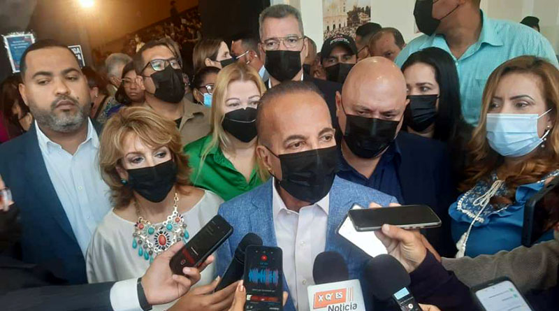 Manuel Rosales reactivó becas JEL