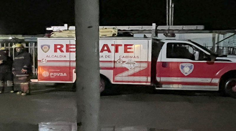 con vientos, truenos y relámpagos