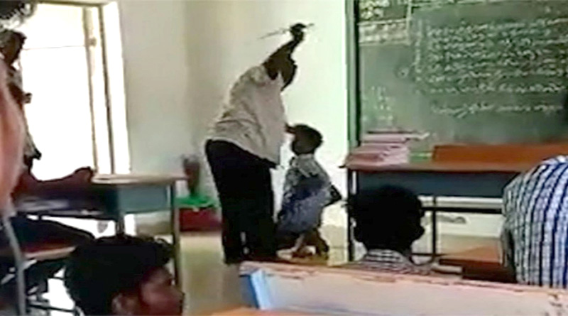 Profesor de La India mató a un alumno por un error ortográfico