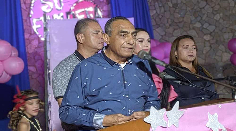 Lourdes Prieto reina Infantil 