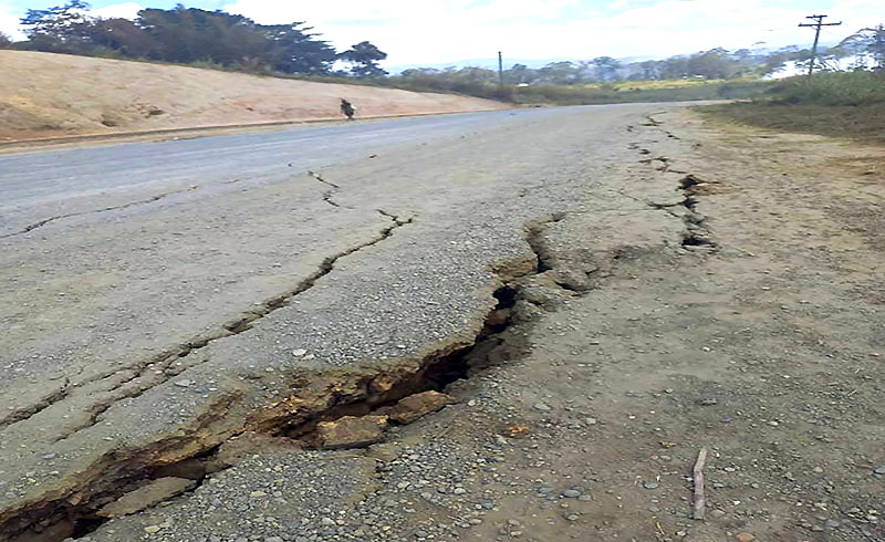 Tres muertos tras sismo de 7.6 en Papúa Nueva Guinea