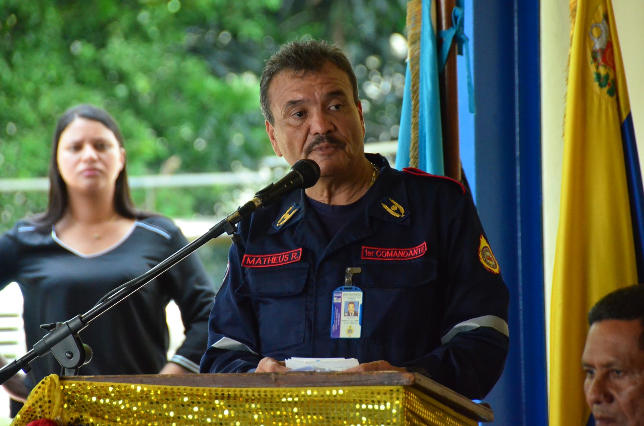 Ascensos y reconocimientos Bomberos