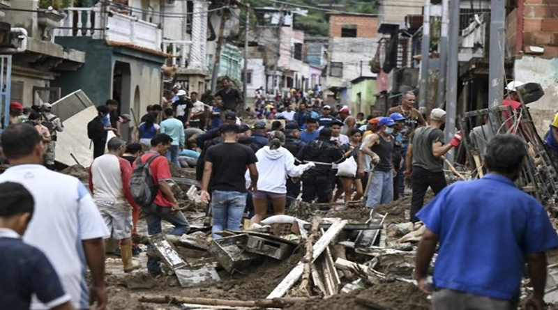 Llegó a Falcón primer grupo de damnificados de Las Tejerías