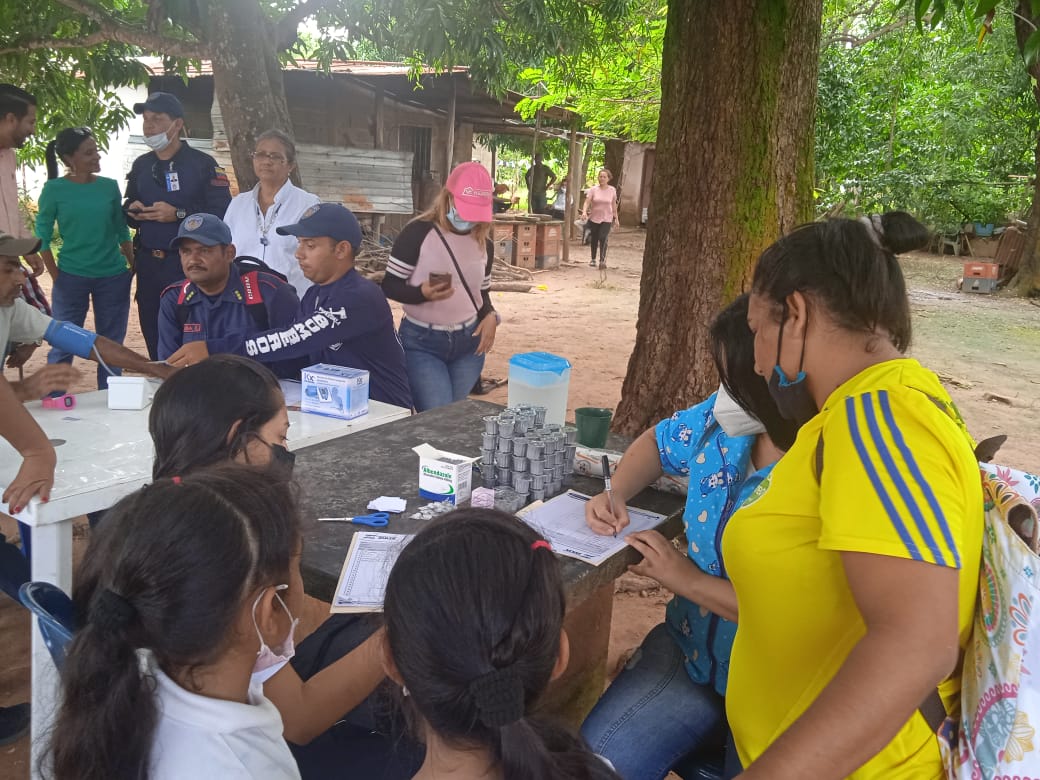 Jornada médica en Valmore Rodríguez 