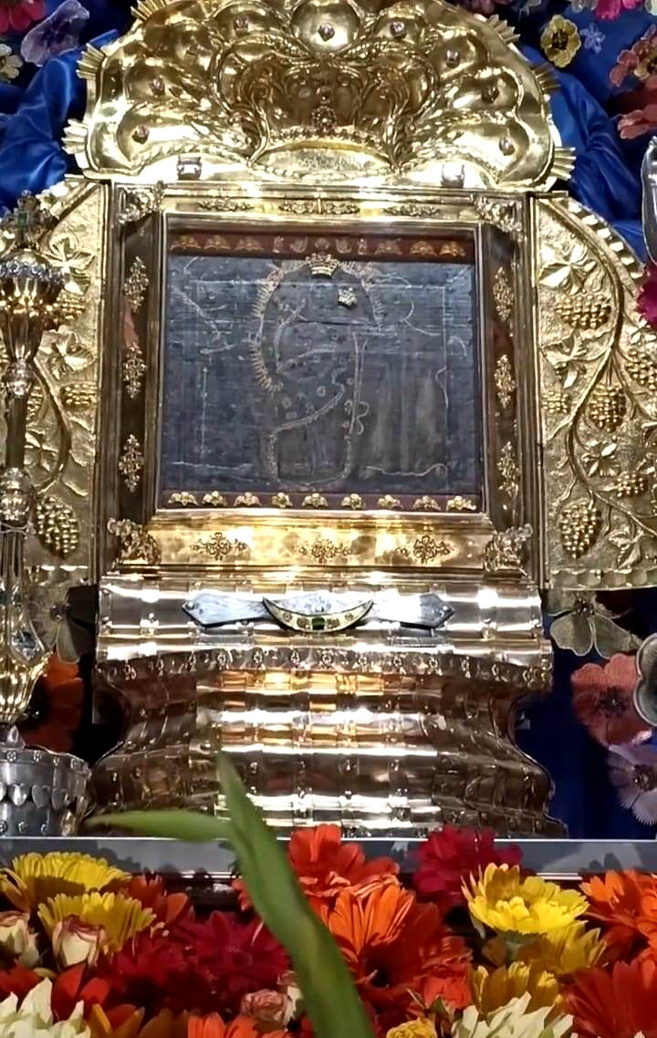 La Chinita salió en procesión 