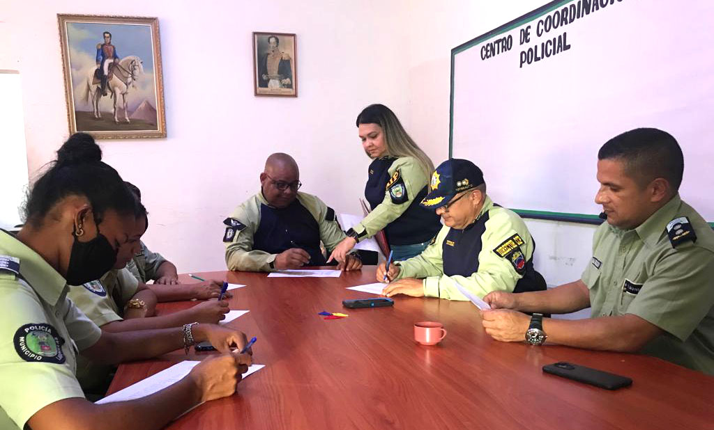 PoliLagunillas Violencia contra la Mujer