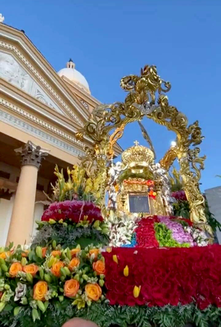 Procesión de la Aurora La Chinita