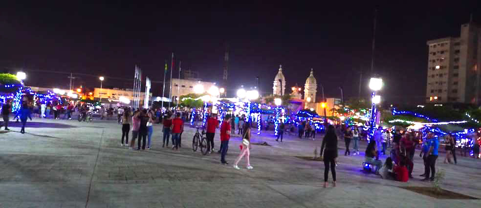 Alumbrado y reacondicionamiento de la Plaza Bolívar