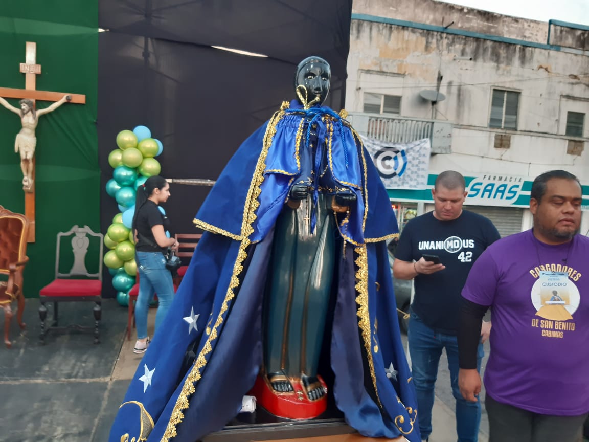Todo listo para dar inicio a la santa Misa de San Benito 