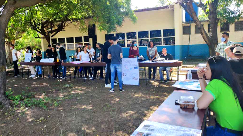LUZ COL Proyectos de Servicio Comunitario