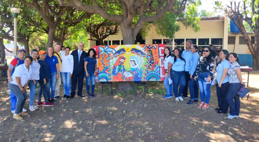 LUZ COL Proyectos de Servicio Comunitario