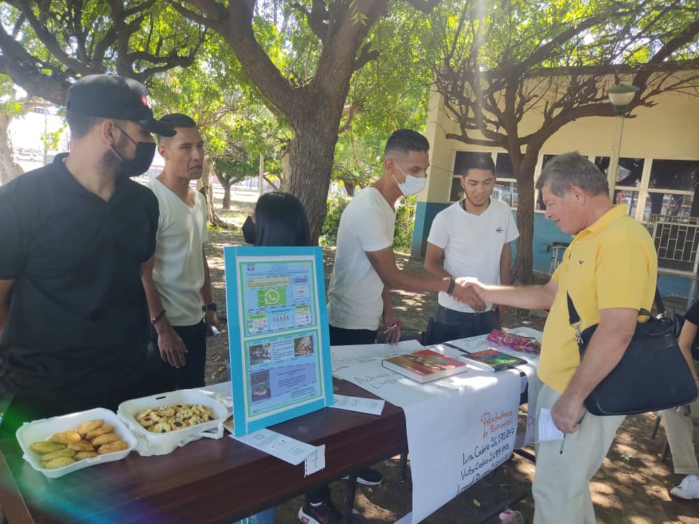 LUZ COL Proyectos de Servicio Comunitario
