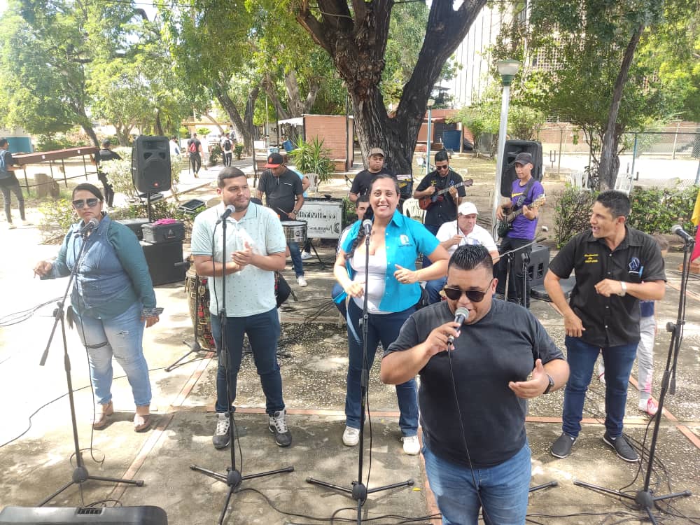 LUZ COL Proyectos de Servicio Comunitario