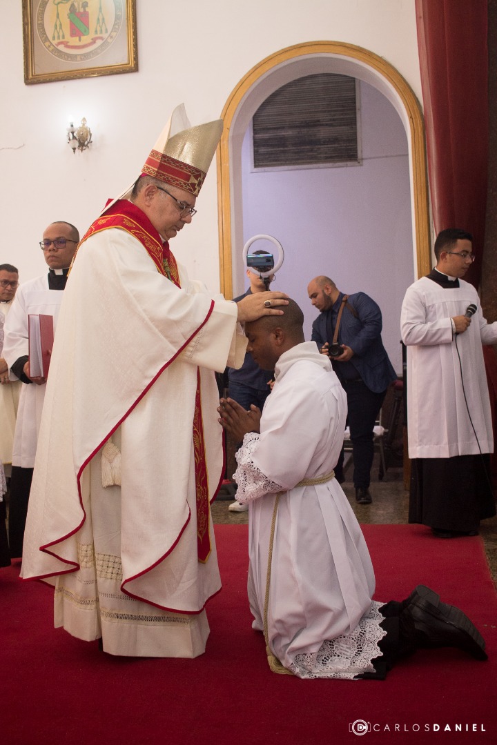 Ordenación diaconal y sacerdotal 