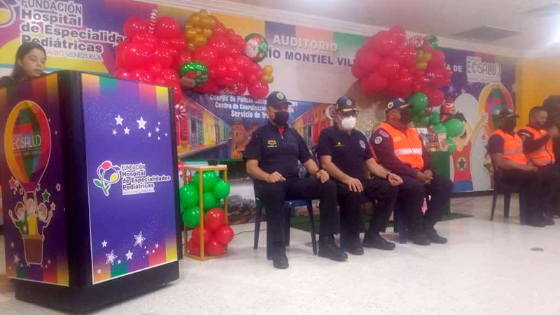 Juguetes a los niños y niñas del Oncológico de Maracaibo