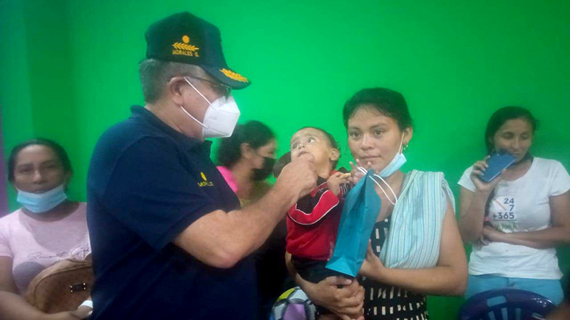 Juguetes a los niños y niñas del Oncológico de Maracaibo