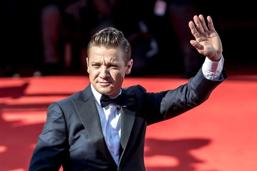 Jeremy Renner 