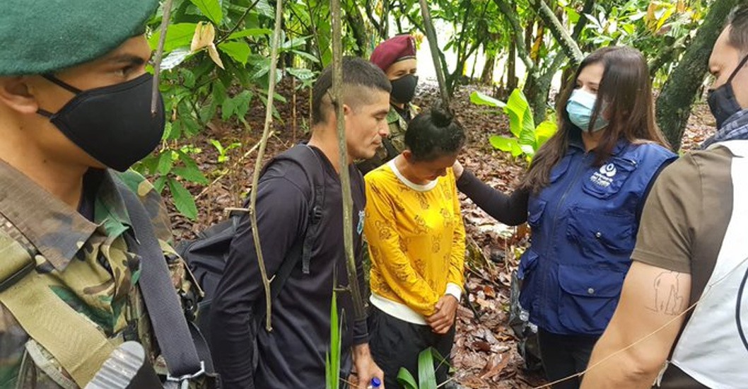 Un grupo de las disidencias de las FARC dejó en libertad este martes a dos personas que habían sido secuestradas en una zona rural del convulso departamento colombiano de Arauca, informó el Comité Internacional de la Cruz Roja (CICR).