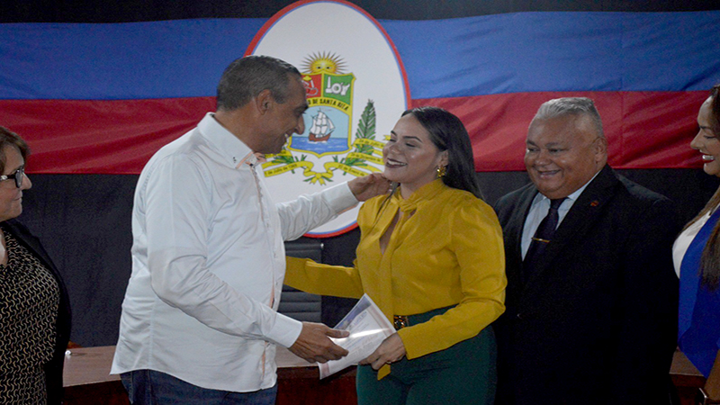 Alcaldía de Santa Rita y Concejo Municipal rinden homenaje a la Juventud 