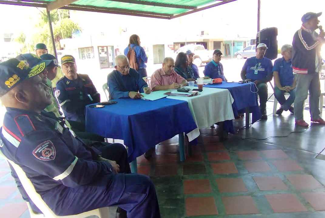 Comerciantes informales Mercado de Buhoneros 