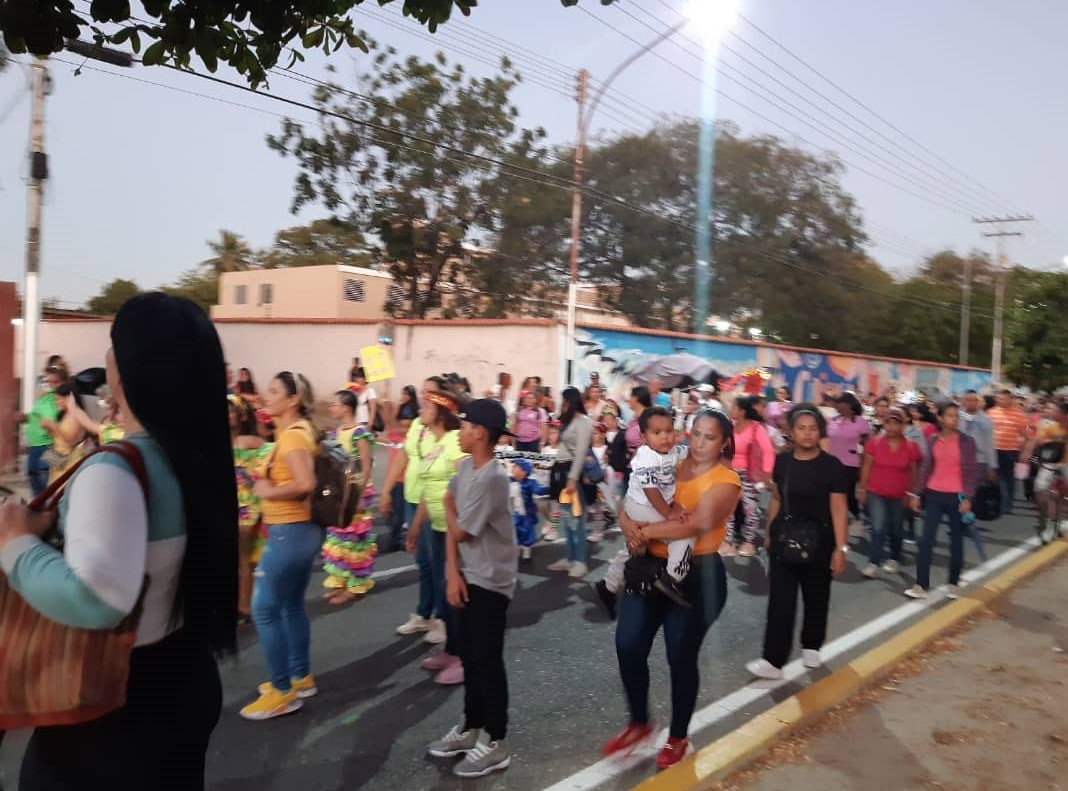 Desfile de 22 comparsas Cabimas 