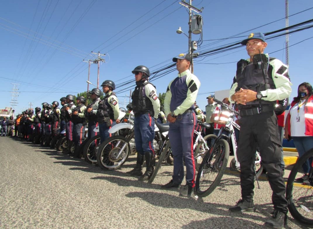 200 funcionarios en Lagunillas