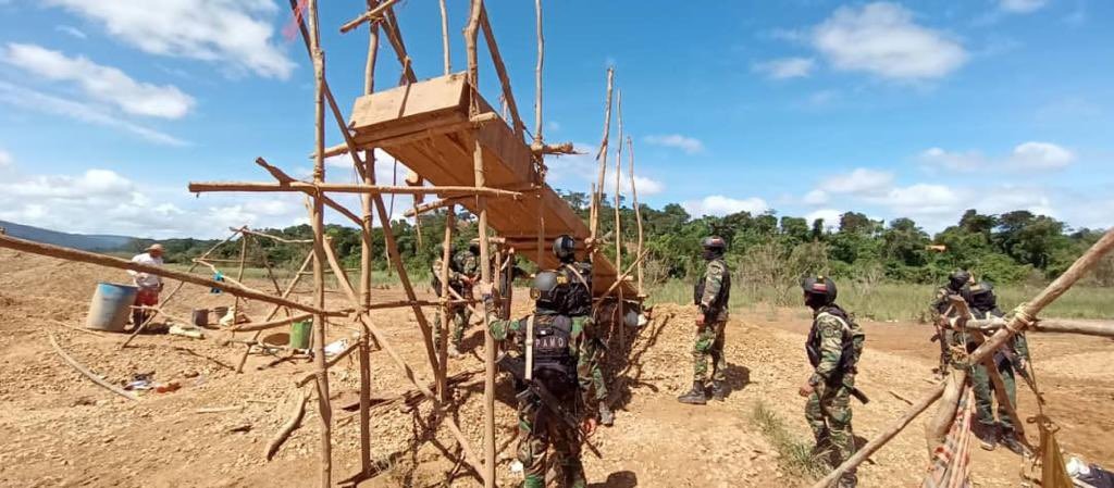 FANB destruyó equipos de minería ilegal en Amazonas