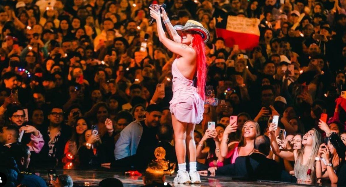 La cantante Karol G fue la encargada de inaugurar uno de los eventos más importante de la música latinoamericana este domingo 19 de febrero, con la llegada de la nueva gala de Viña del Mar 2023.