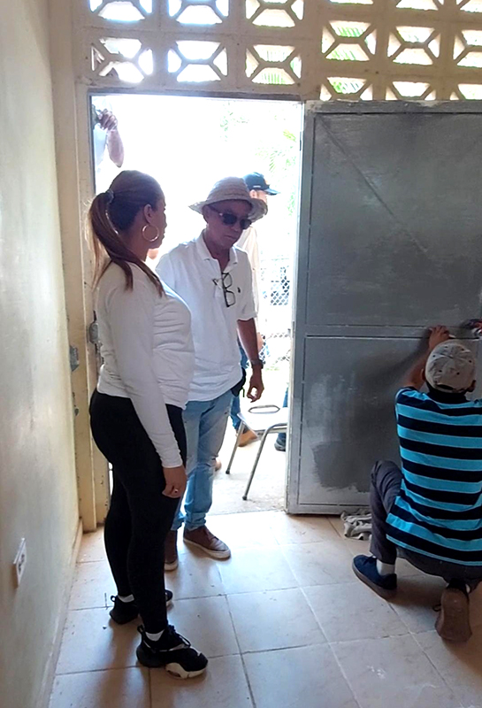 Yasmin Rendiles, intendente municipal de Cabimas, informó que el pasado 11 de febrero se inició en la parroquia Aristides Calvani, con el proyecto "Rescatando nuestras instalaciones educativas".