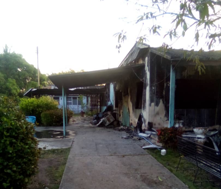 Incendio en Puerto Nuevo 