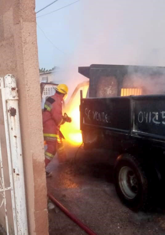 Se incendió vehículo