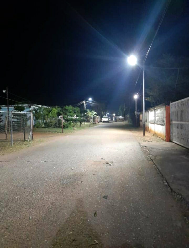 El sector El Remolino, perteneciente a la parroquia Raúl Cuenca cuenta con nuevas luminarias LED, gracias a la gestión municipal liderada por el alcalde Ing Jhon Ziccardi que mantiene en marcha el plan de alumbrado público con la finalidad de optimizar estos servicios para el municipio valmorense.