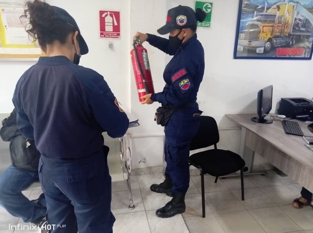Bomberos Miranda inspeccionan locales comerciales y educativos