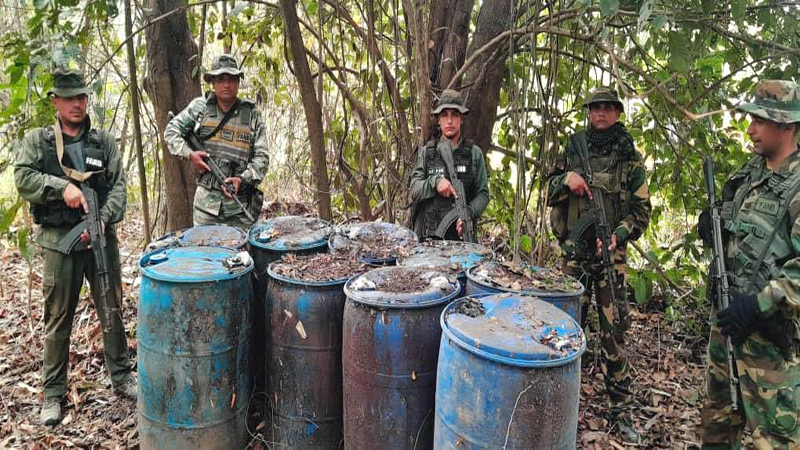 Incautan 110 kilos de marihuana en Falcón y 2.300 litros de gasolina en el Zulia