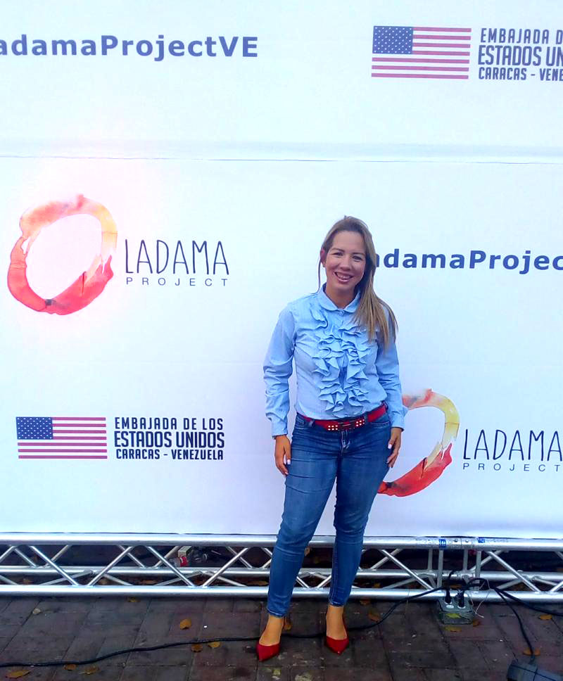 Mujer Alpha Miami