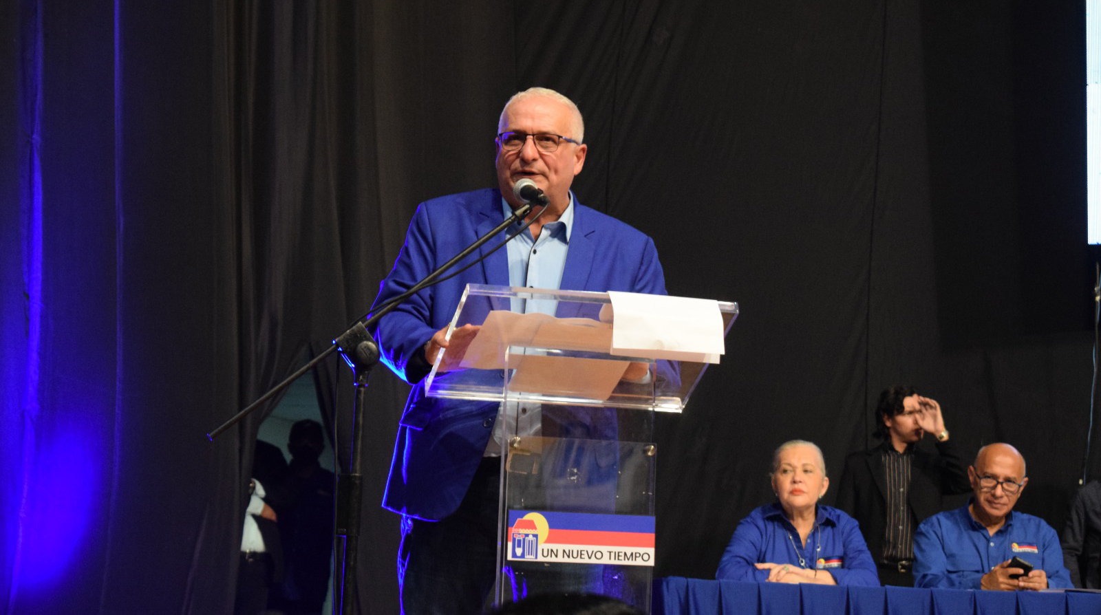 Rosales acto de UNT