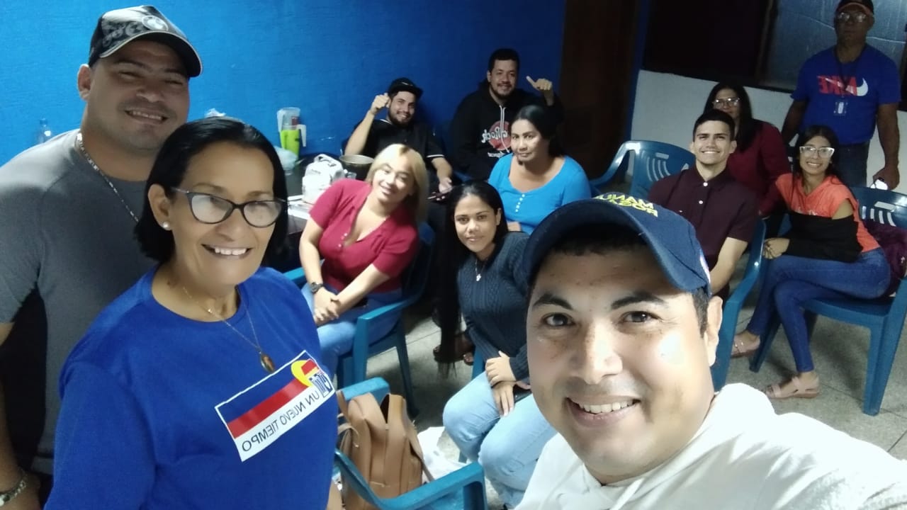 Un Nuevo Tiempo Lagunillas realizó Taller Básico Redes Sociales 