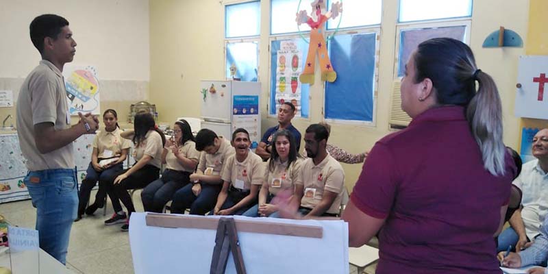 Alumnos de Gastronomía de Telbcol