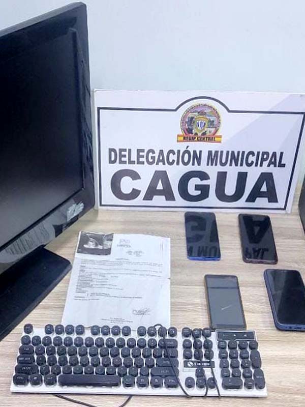 Apresan a cuatro personas por falsificar documentos
