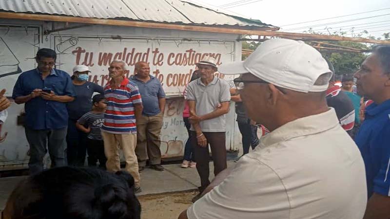 Protestan por falta de agua