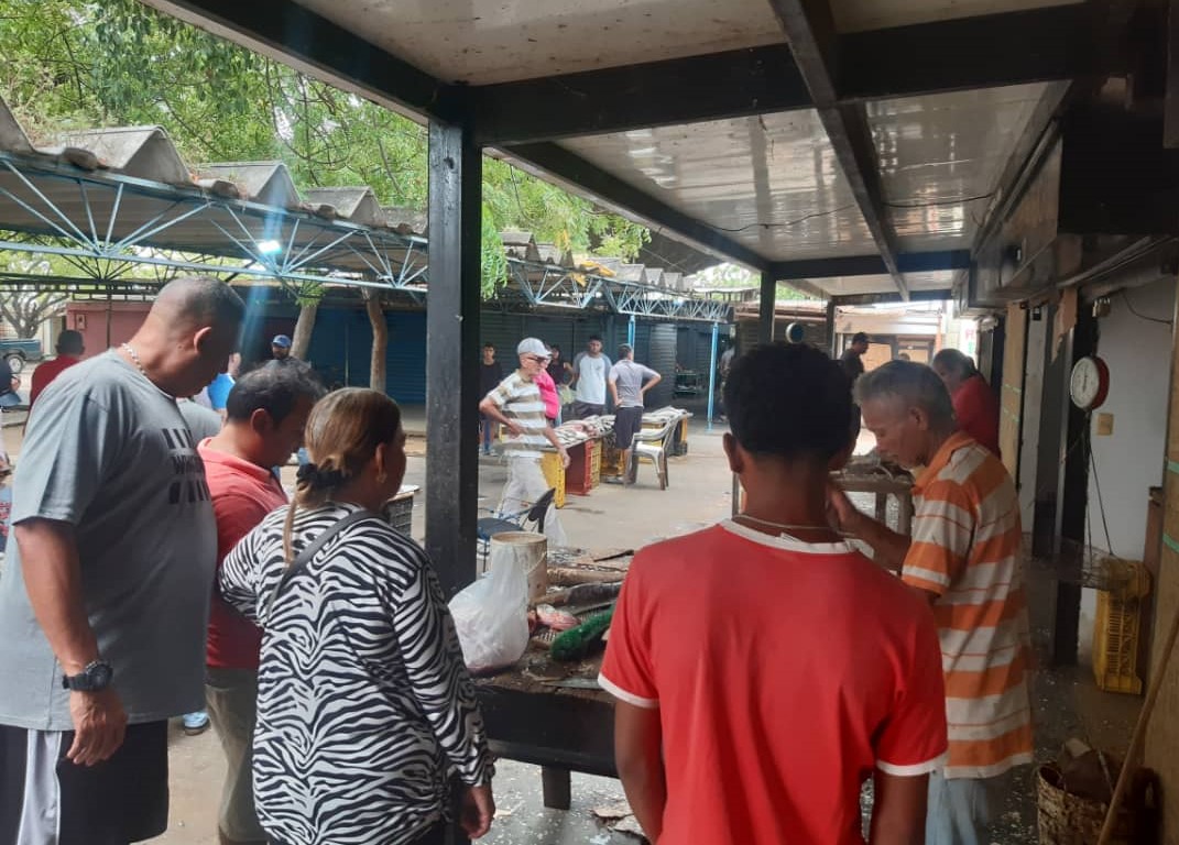 Desde Zazárida estado Falcón llegó el pescado a Cabimas