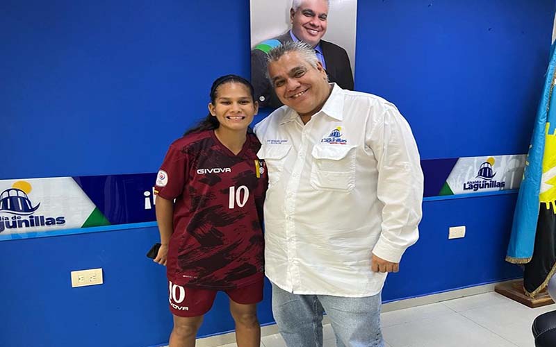  Futbolista lagunillense Ana Karina Quintero Daboín