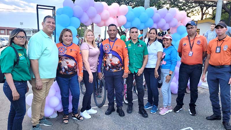 Más de 200 niños en competencia de bicicleta