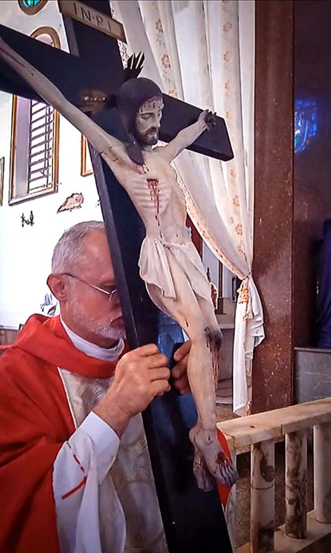 Se adoró la Santa Cruz